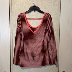 Long Sleeve Shirt - Size Medium